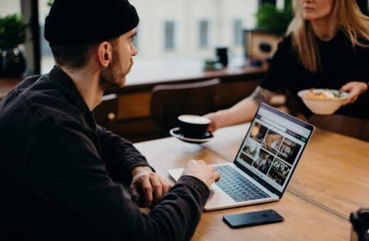 How to Get Your First Client as a Freelancer