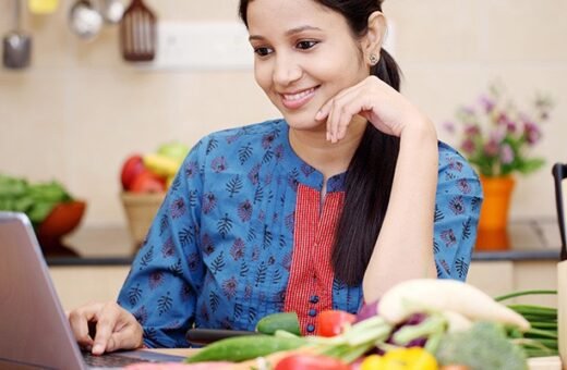 Best Business Ideas for Housewives to Start From Home